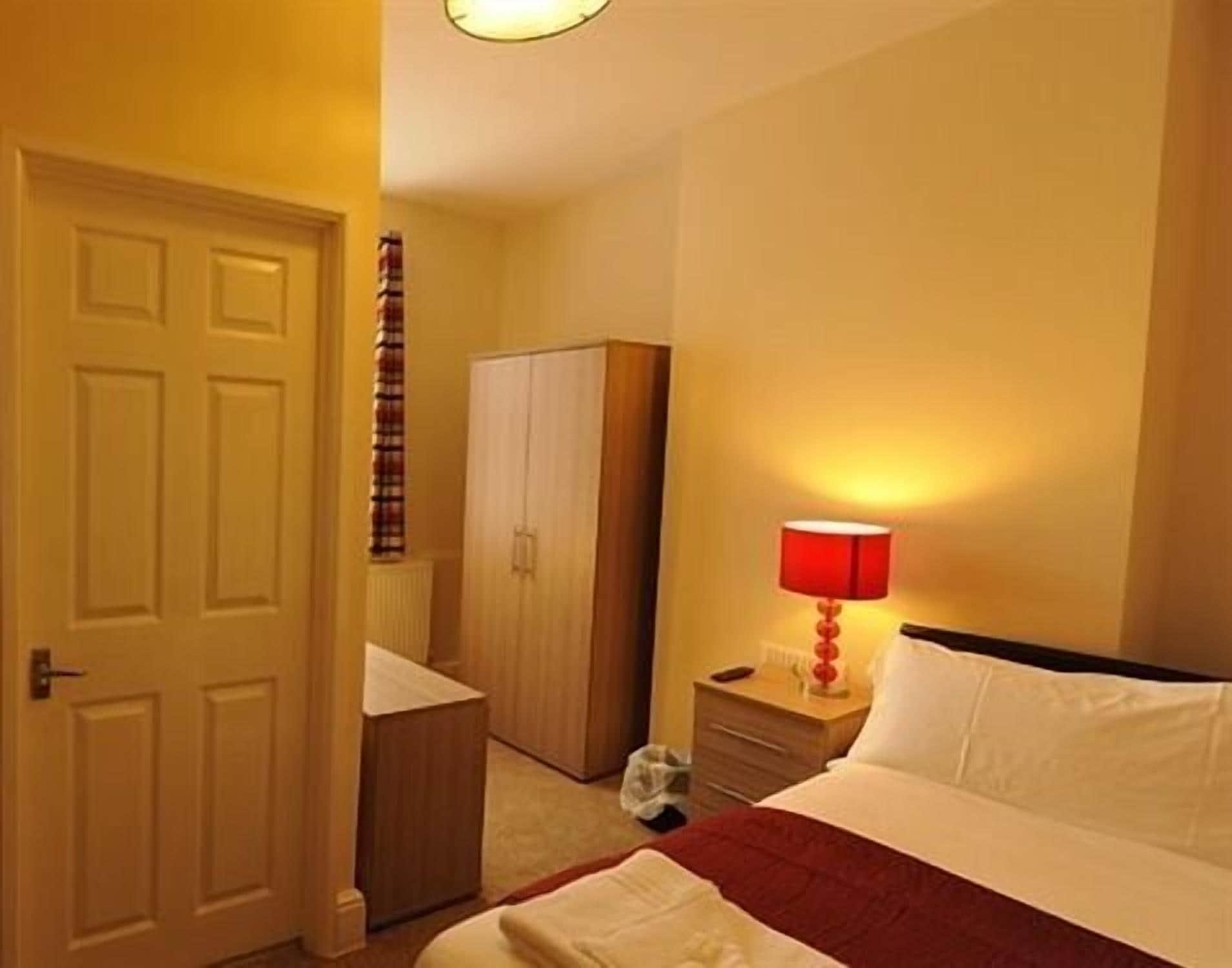 Gail'S Guest House Barry Εξωτερικό φωτογραφία