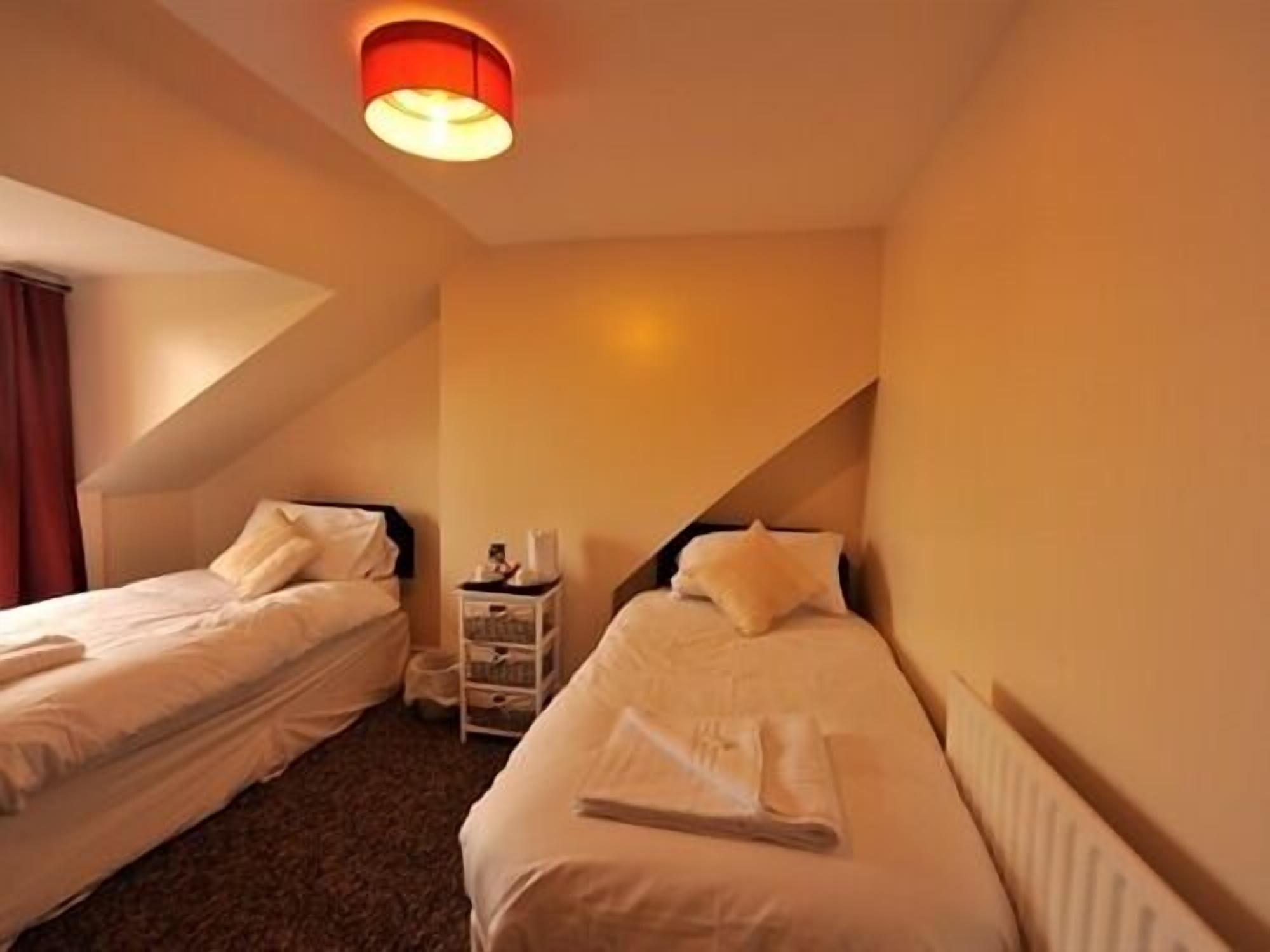 Gail'S Guest House Barry Εξωτερικό φωτογραφία
